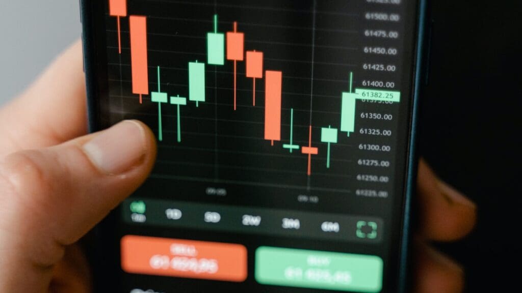 Japanese Candlestick Chart Pattern Analysis